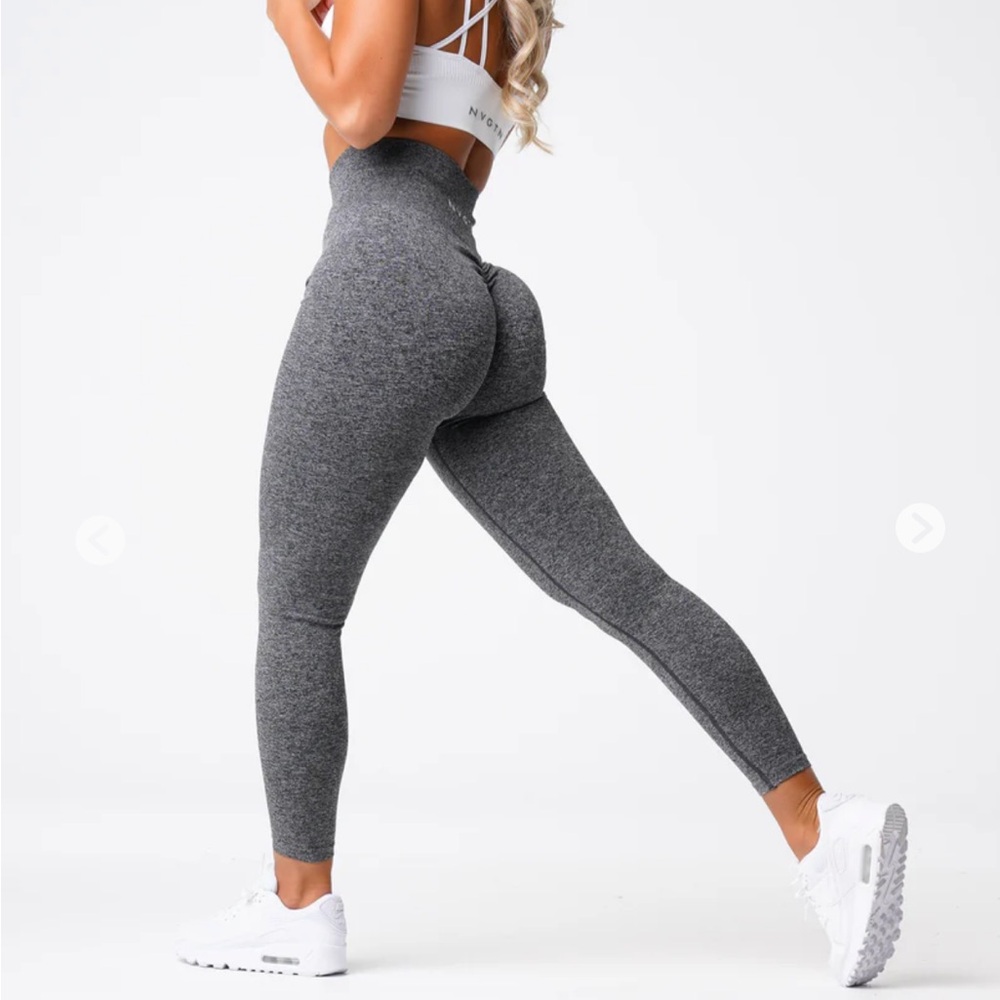 NVGTN Black Speckled Scrunch Seamless Leggings